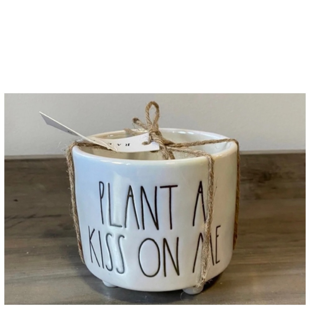 NEW Rae Dunn Iridescent Plant A Kiss On Me Planter
